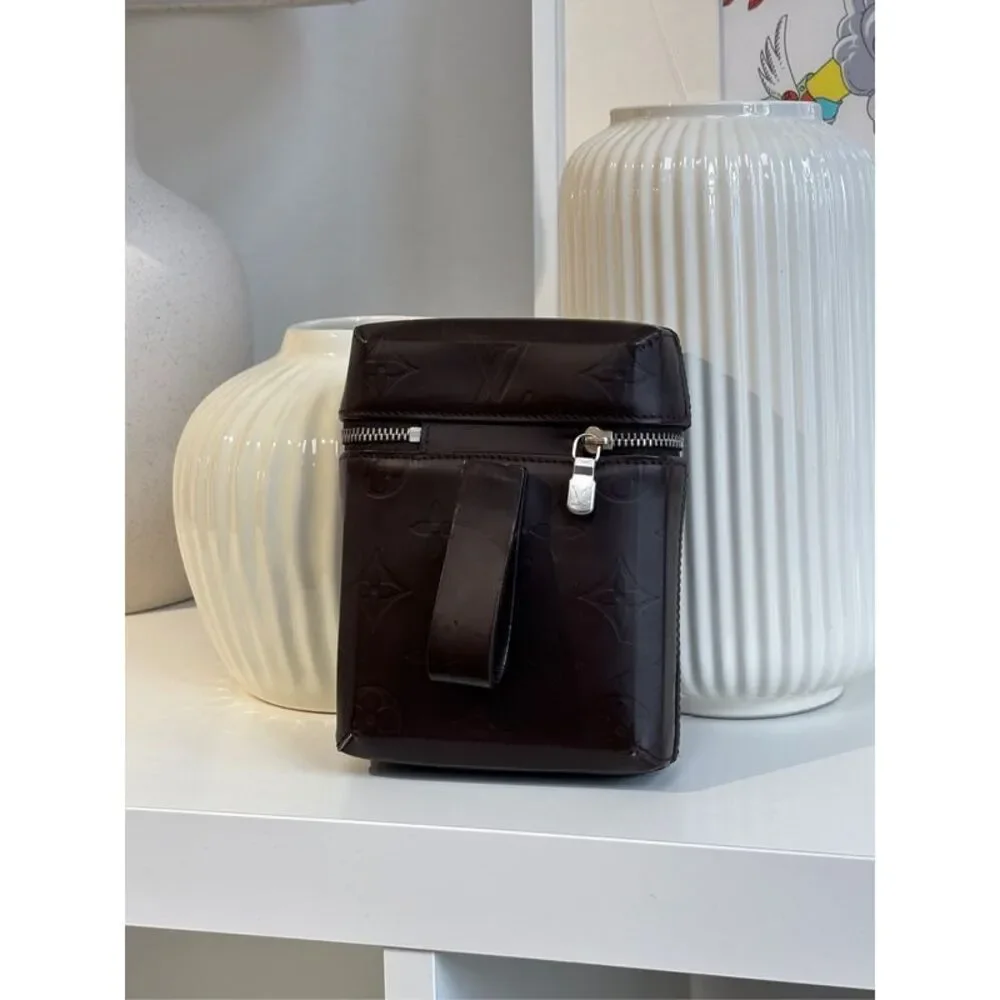 Louis Vuitton Women Pre-Loved Bag Very Good Condition